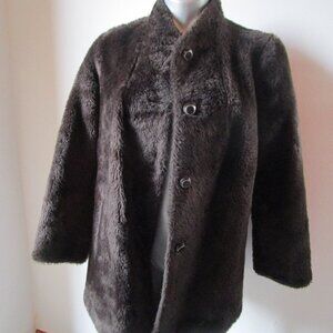 Faux fur coat, synthetic material. Large size, easy care. NPC Fashions